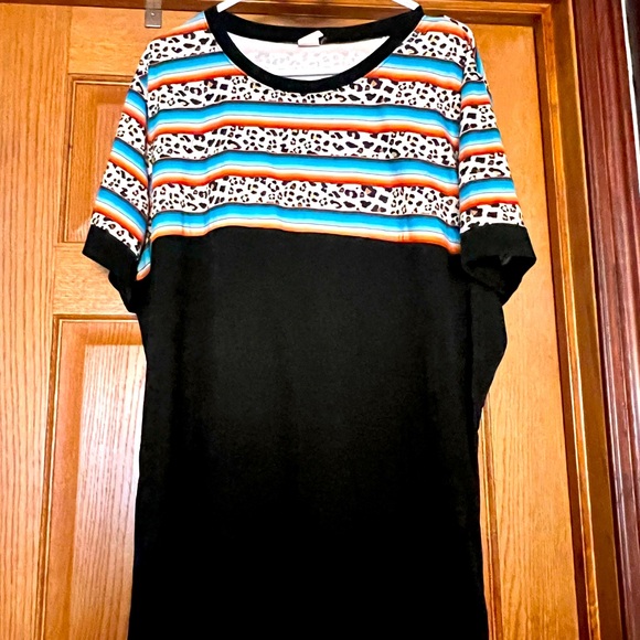 T-Shirt Blouse - Picture 1 of 1